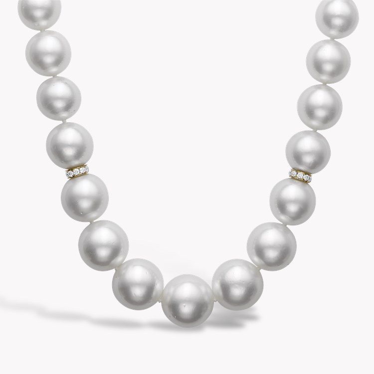 White South Sea pearl necklace with diamond ball clasp