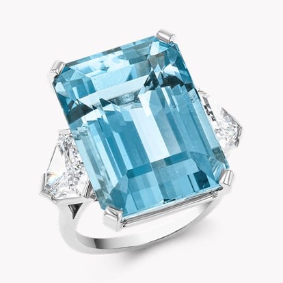 Octagonal Cut 24.60ct Aquamarine and Diamond Ring in Platinum