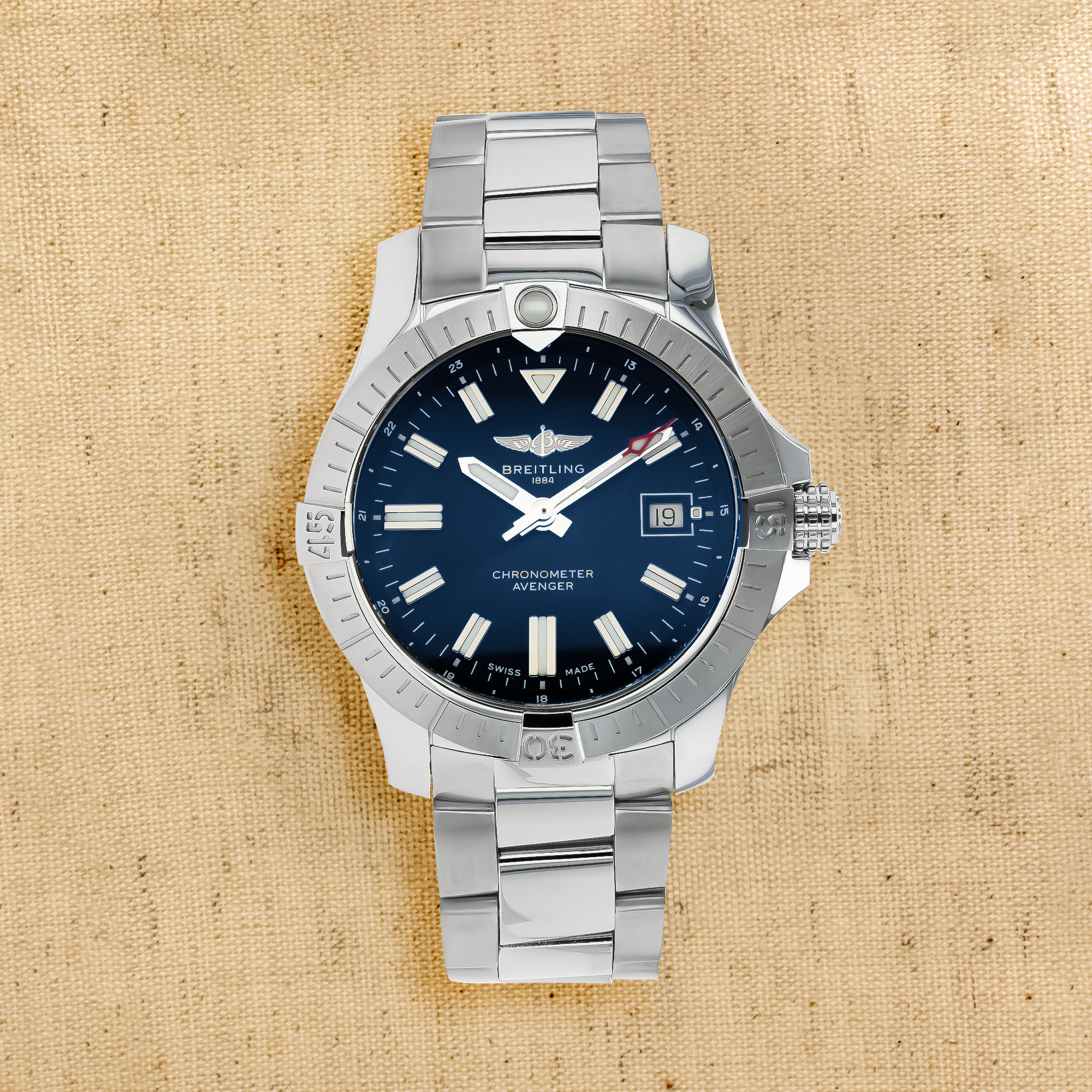 Breitling Avenger Automatic 43 43mm, Blue Dial, Baton Numeral_1