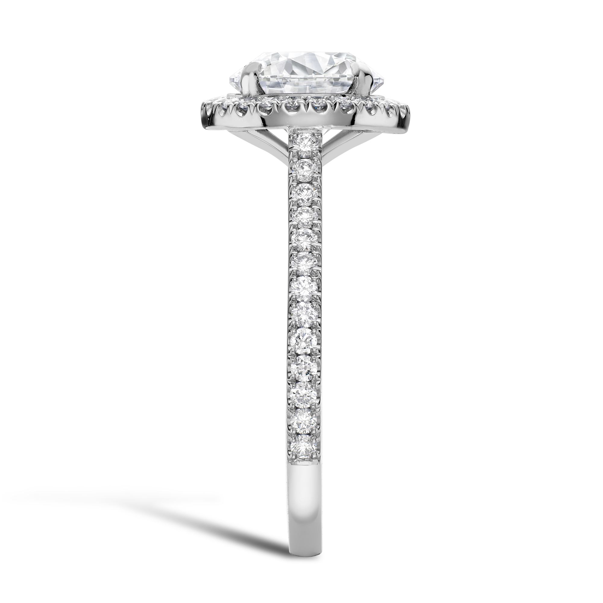 Brilliant Cut 2.08ct Diamond Cluster Ring Brilliant cut, Claw set_4