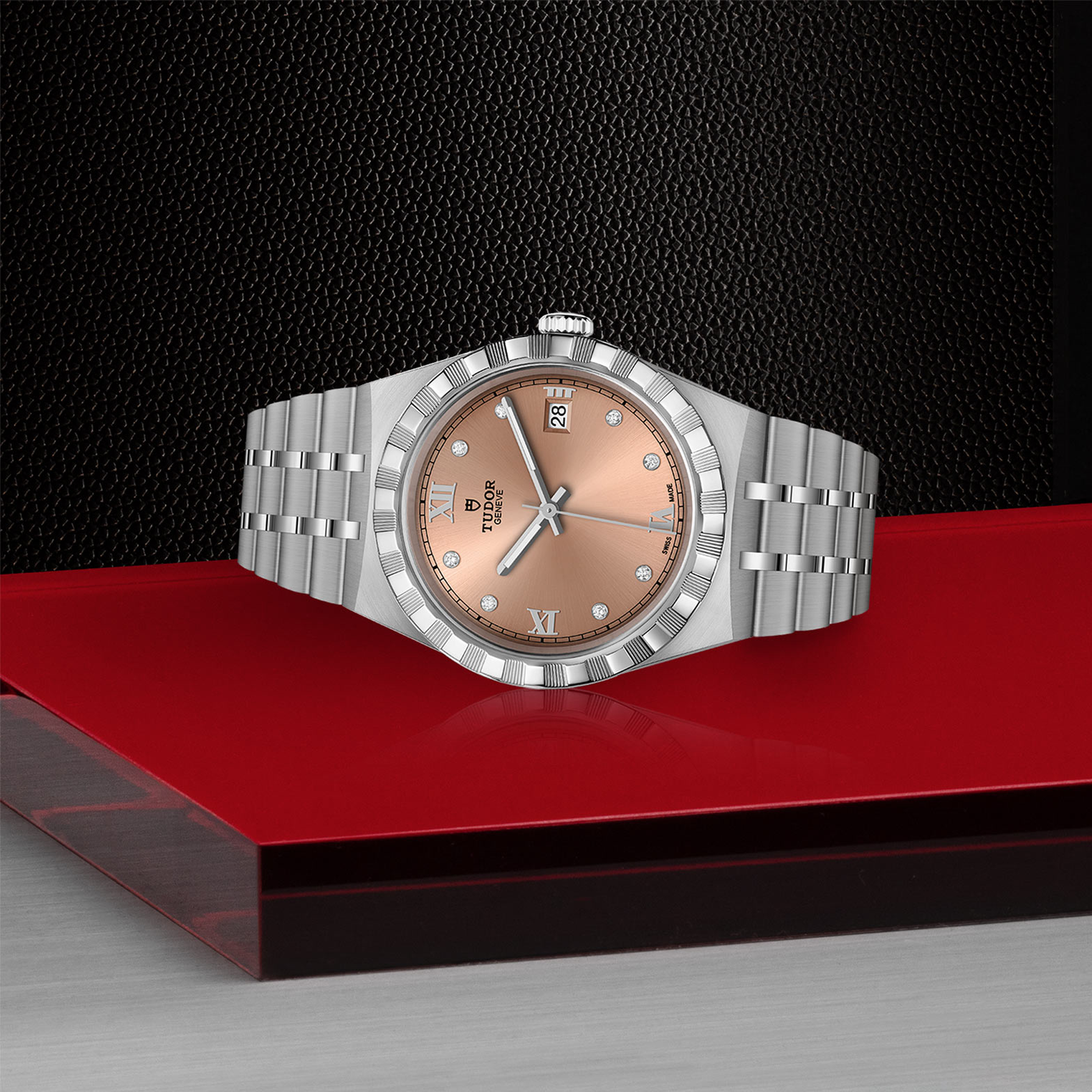 Tudor Royal 38mm, Salmon Dial, Diamond Numerals_2