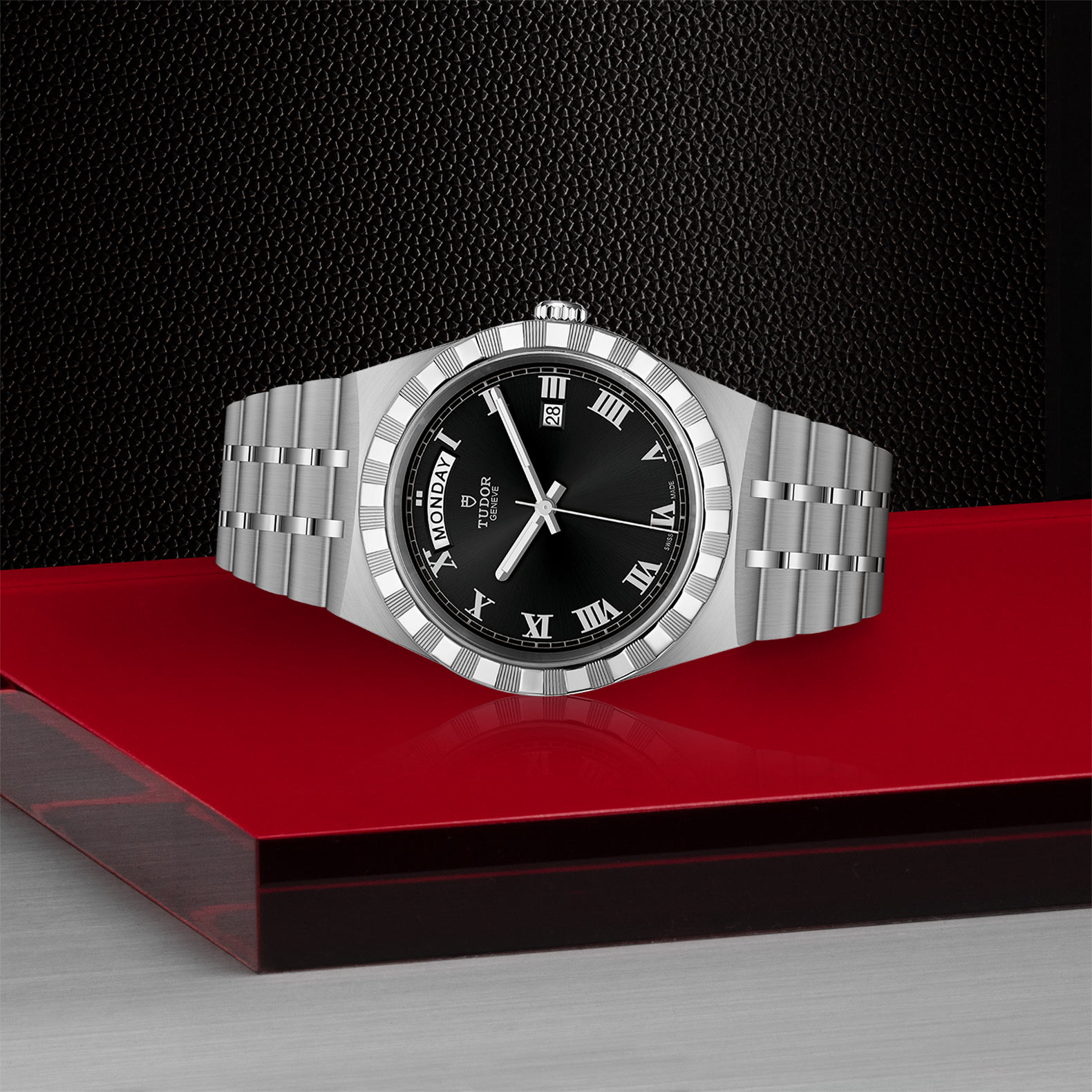 Tudor Royal 41mm. Black Dial. Roman Numerals_2