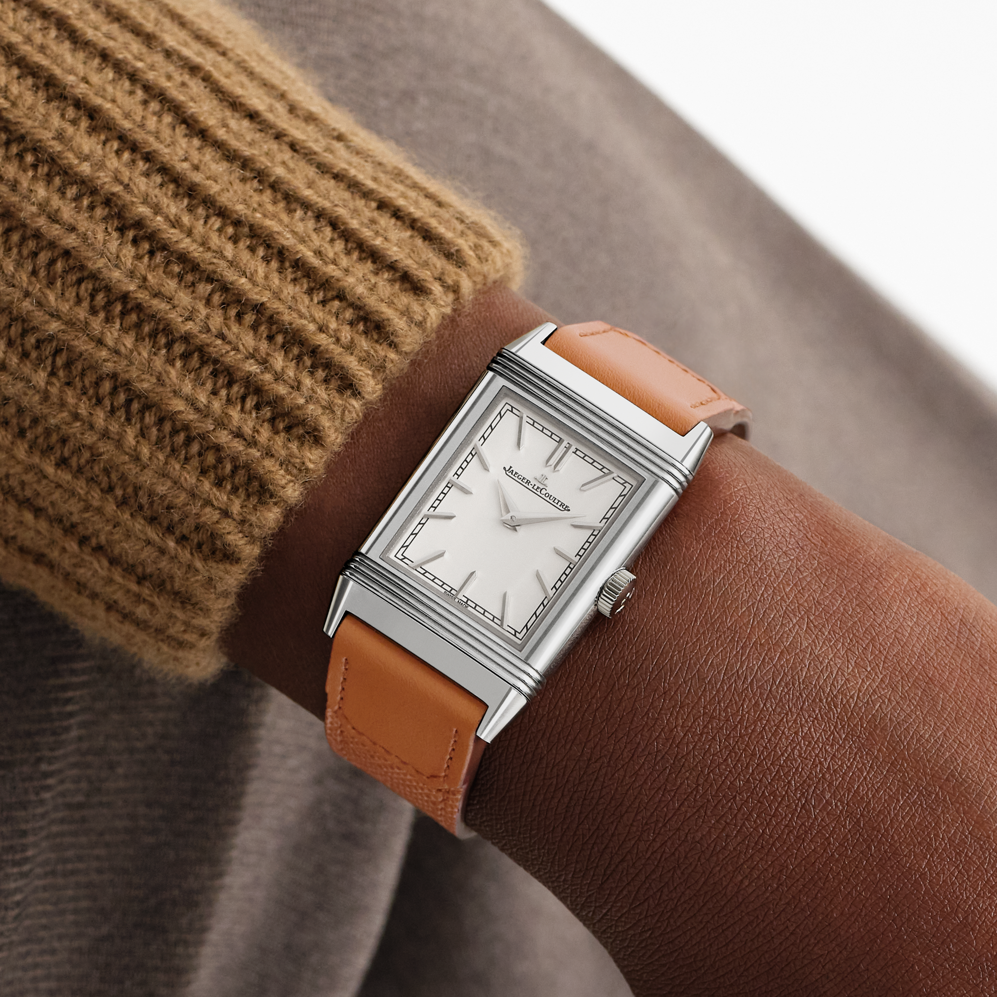 Jaeger-LeCoultre Reverso Tribute Monoface 24.4mm, Silver Dial, Baton Numerals_5