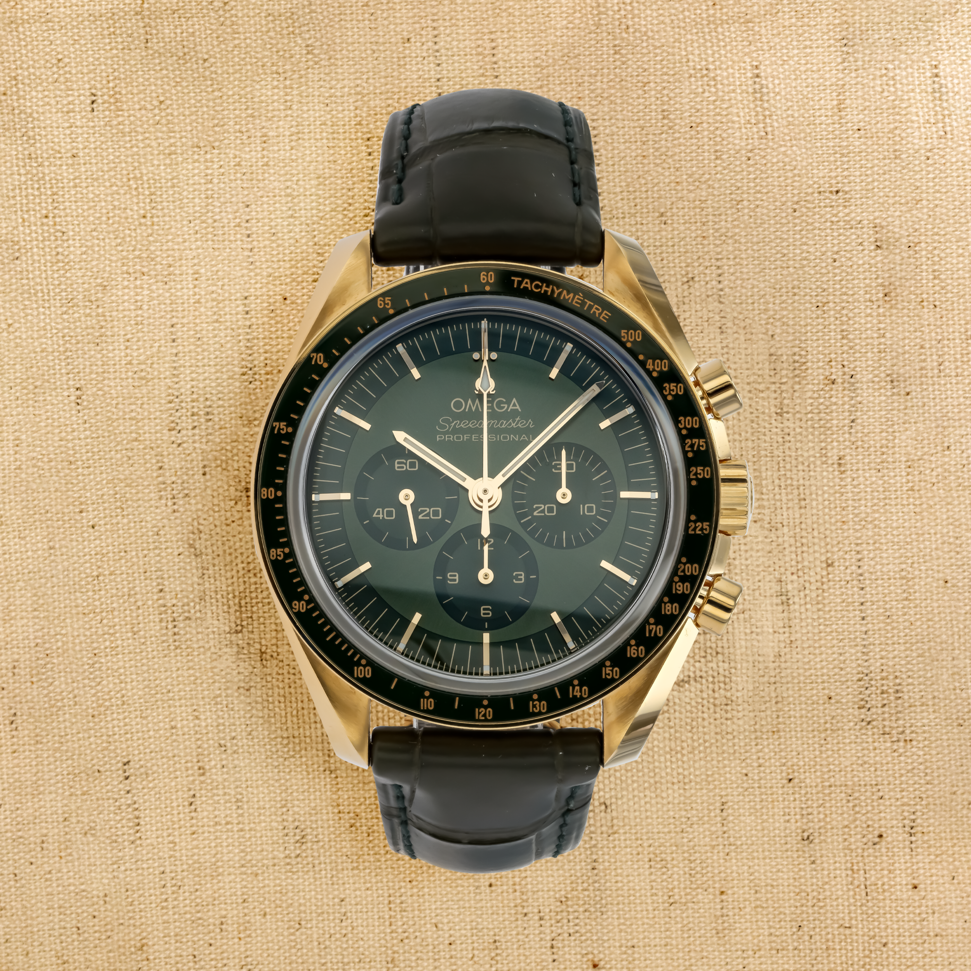 OMEGA Speedmaster Moonwatch 42mm, Green Dial, Baton Numerals_1