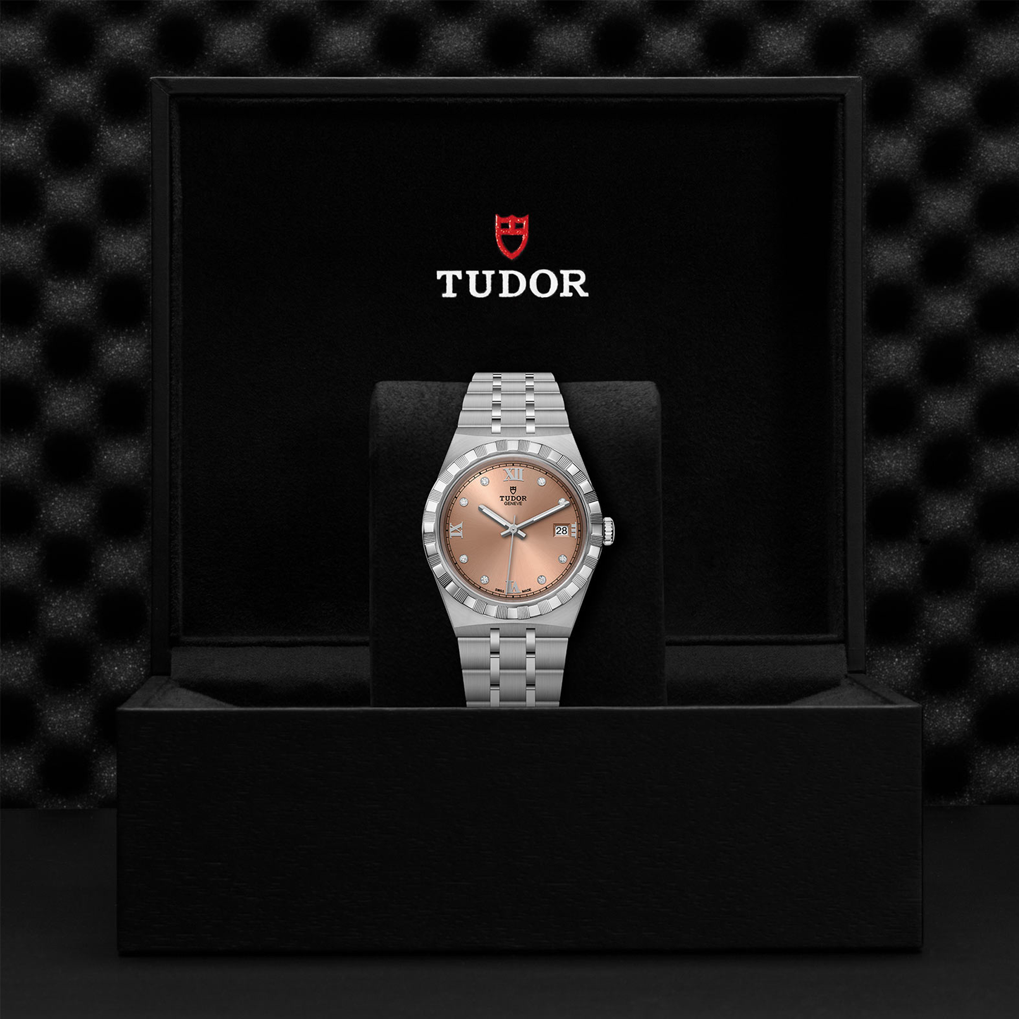 Tudor Royal 38mm, Salmon Dial, Diamond Numerals_3