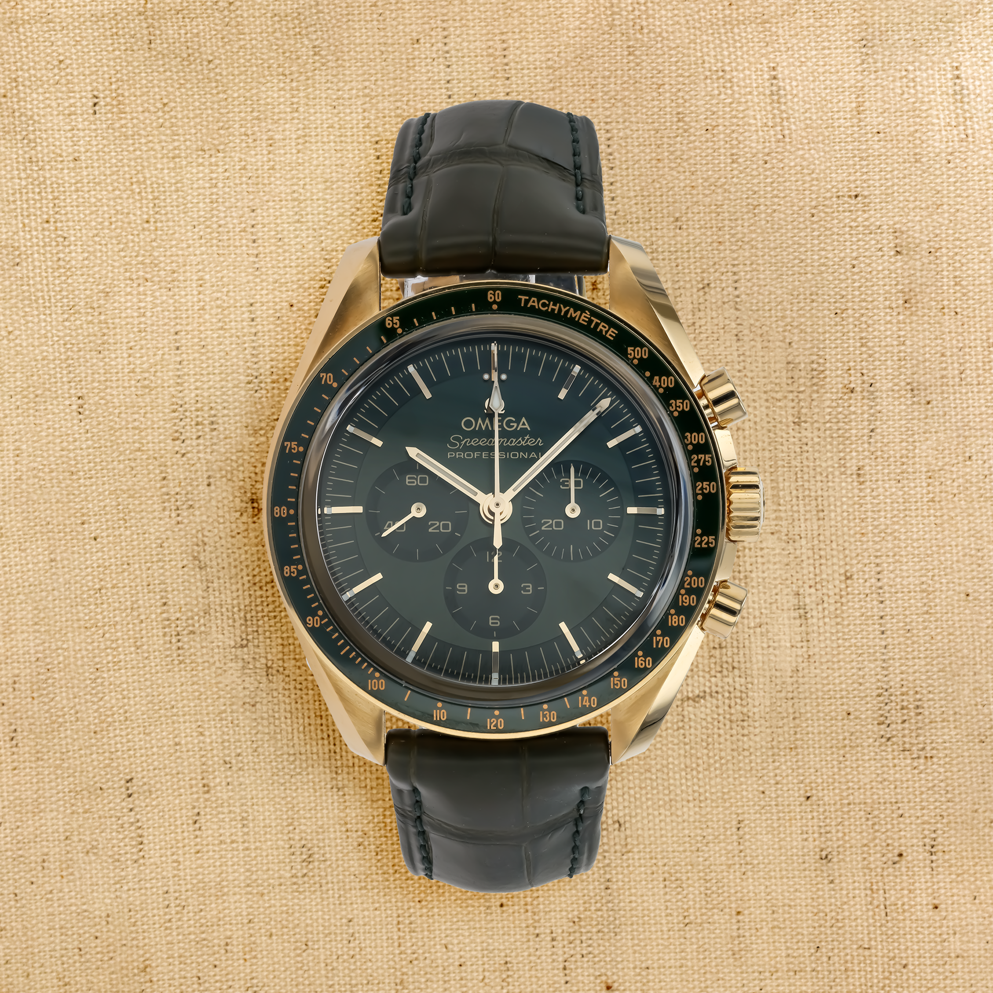 OMEGA Speedmaster Moonwatch 42mm, Green Dial, Baton Numerals_1