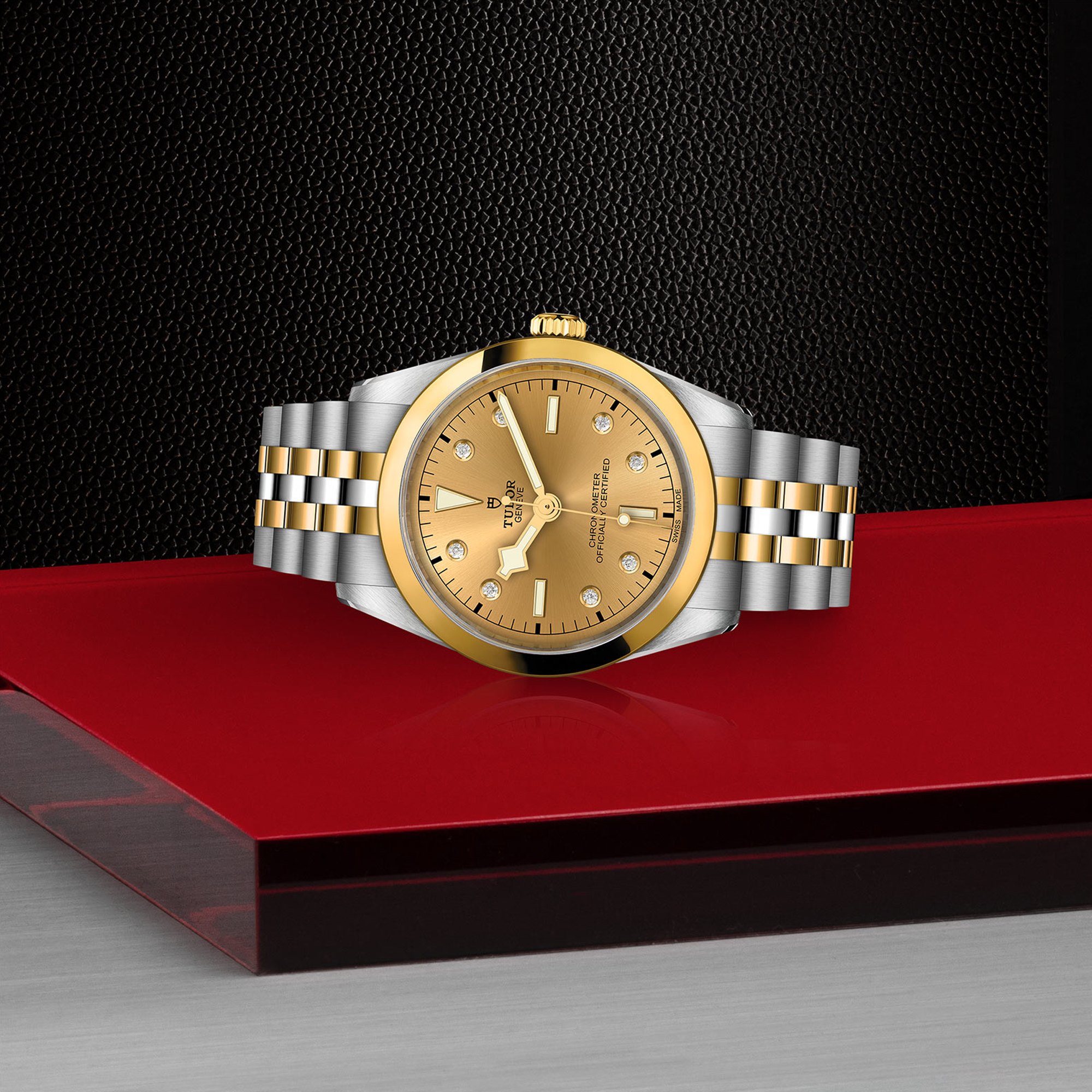 Tudor Black Bay 36mm, Gold Dial, Diamond Numerals_2