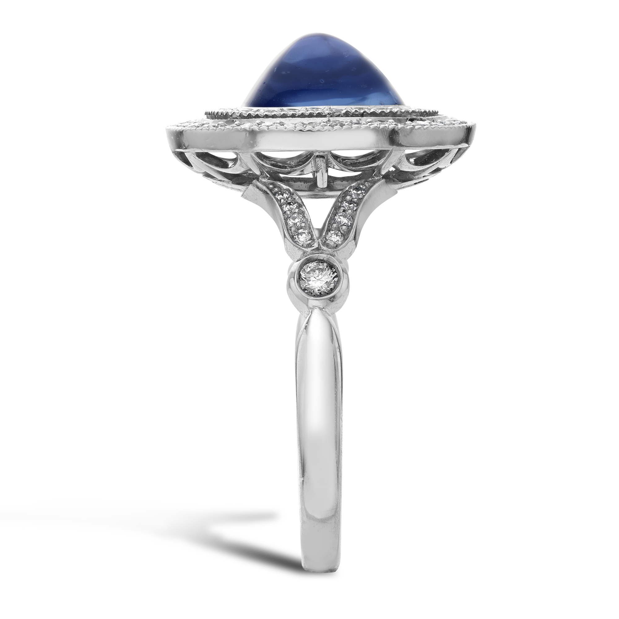 Sugarloaf Cabochon Sapphire Ring Unheated with a Diamond Surround_4