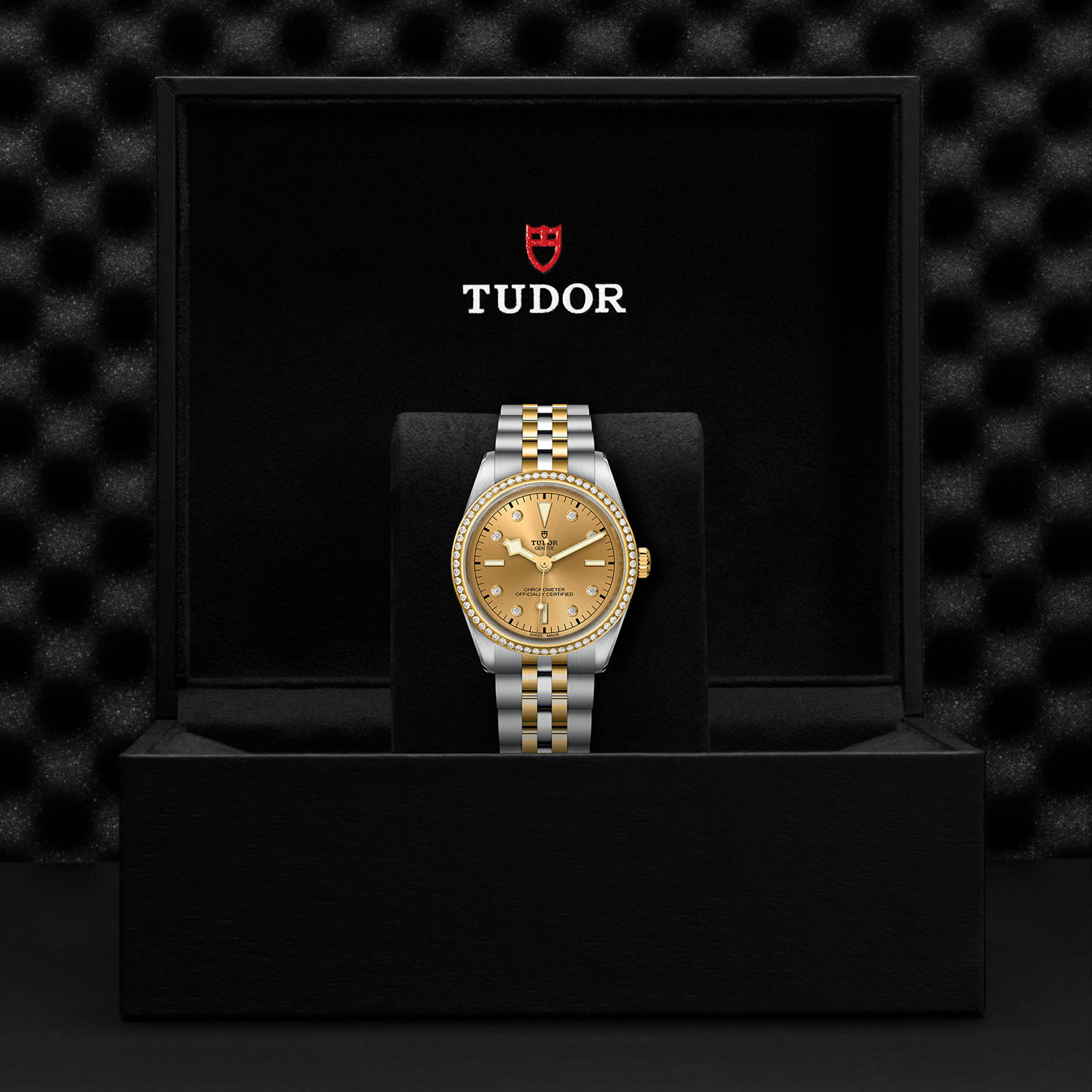 Tudor Black Bay 36mm, Gold Dial, Diamond Numerals_3