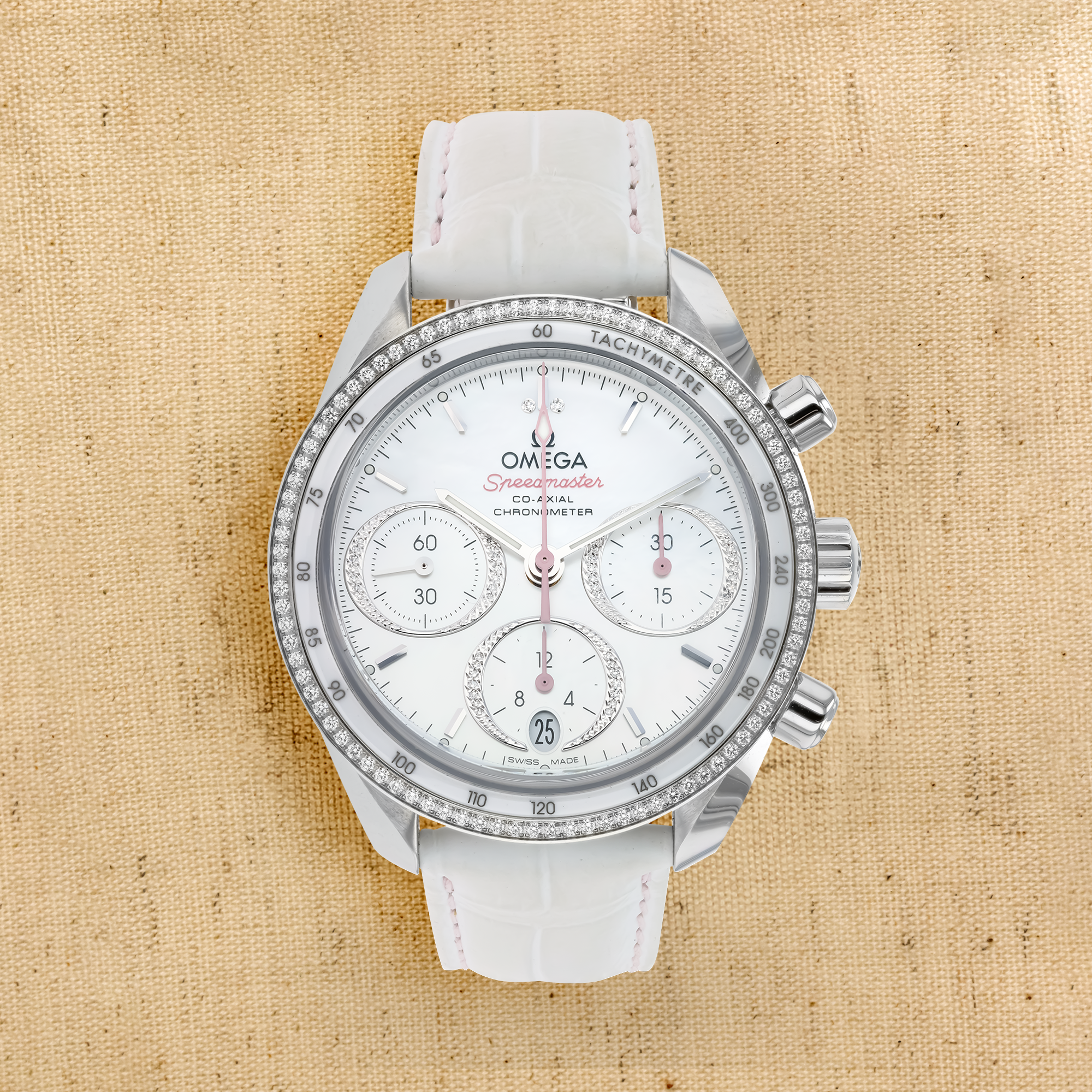 OMEGA Speedmaster 38 38mm, Mother of Pearl Dial, Baton Numerals_1